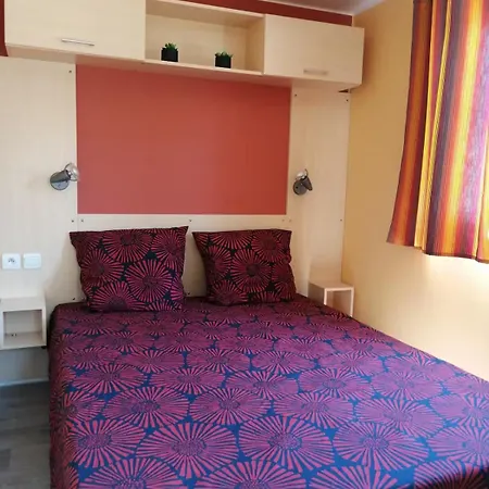Campsite Mobile Climatise, 3 *